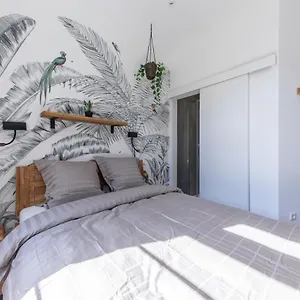 Iqs - Double Avec Salle De Bain Apartment Luxembourg