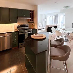 Apartment/2bedrooms/2 Full Bathrooms/free Parking Apartment